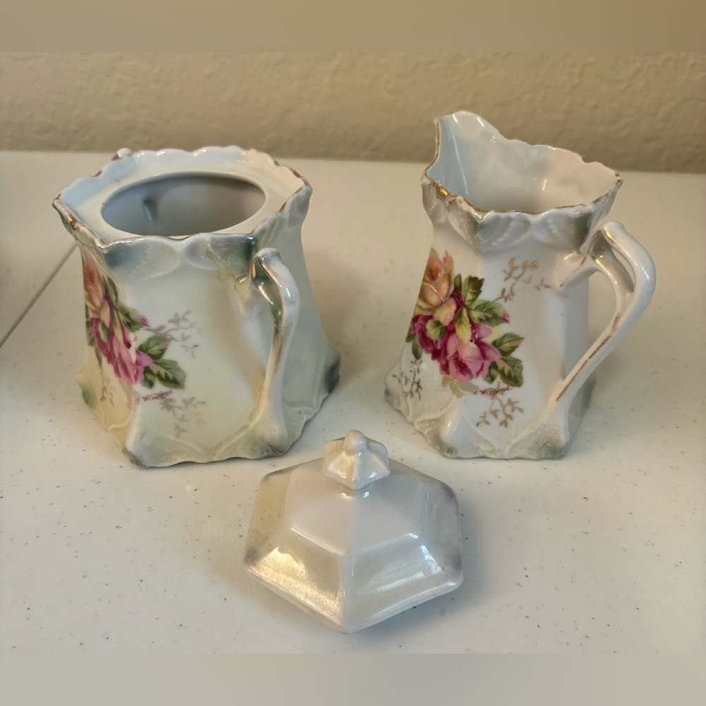 SUGAR BOWL & CREAMER ROSES ~ Germany - Picture 5 of 6
